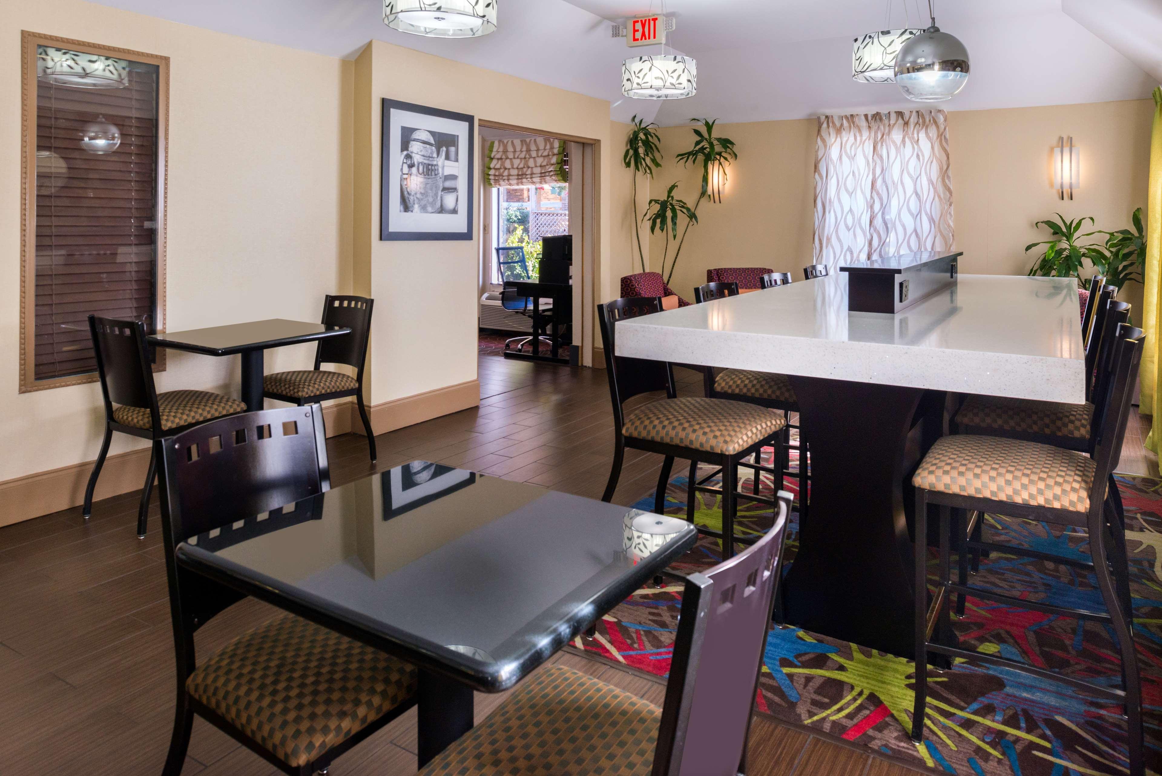 Best Western Inn Winchester Bagian luar foto