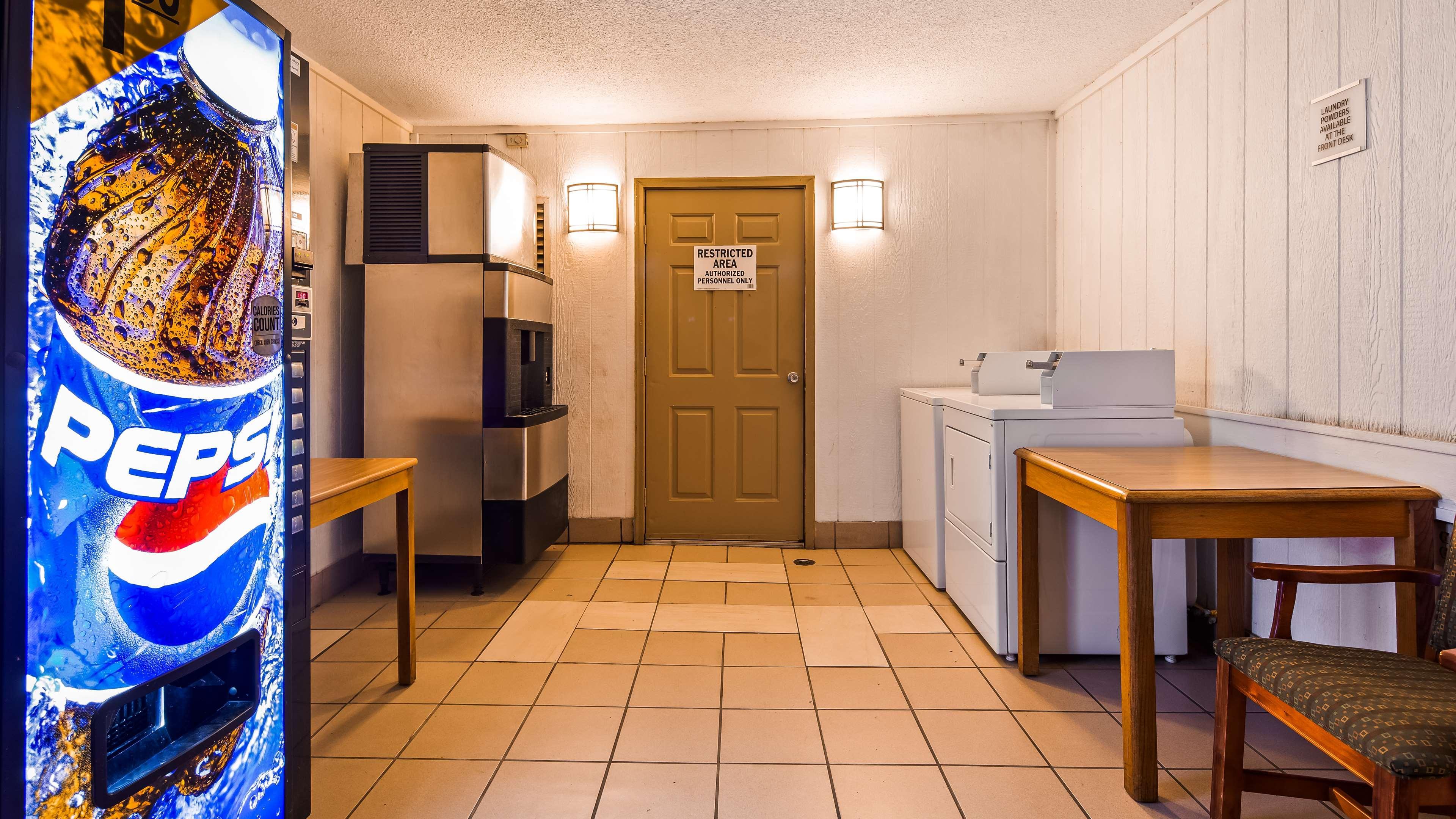 Best Western Inn Winchester Bagian luar foto